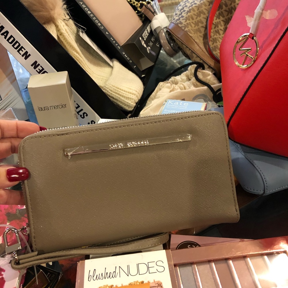 Cartera esteve madeden
